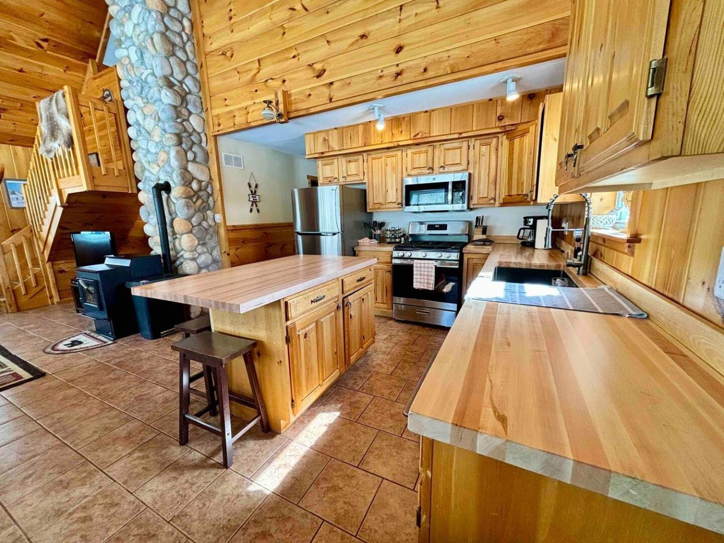 Ski Chalet W-Hot Tub, Only 3 Min To Sunday River Ski Lifts! Бетел Екстер'єр фото